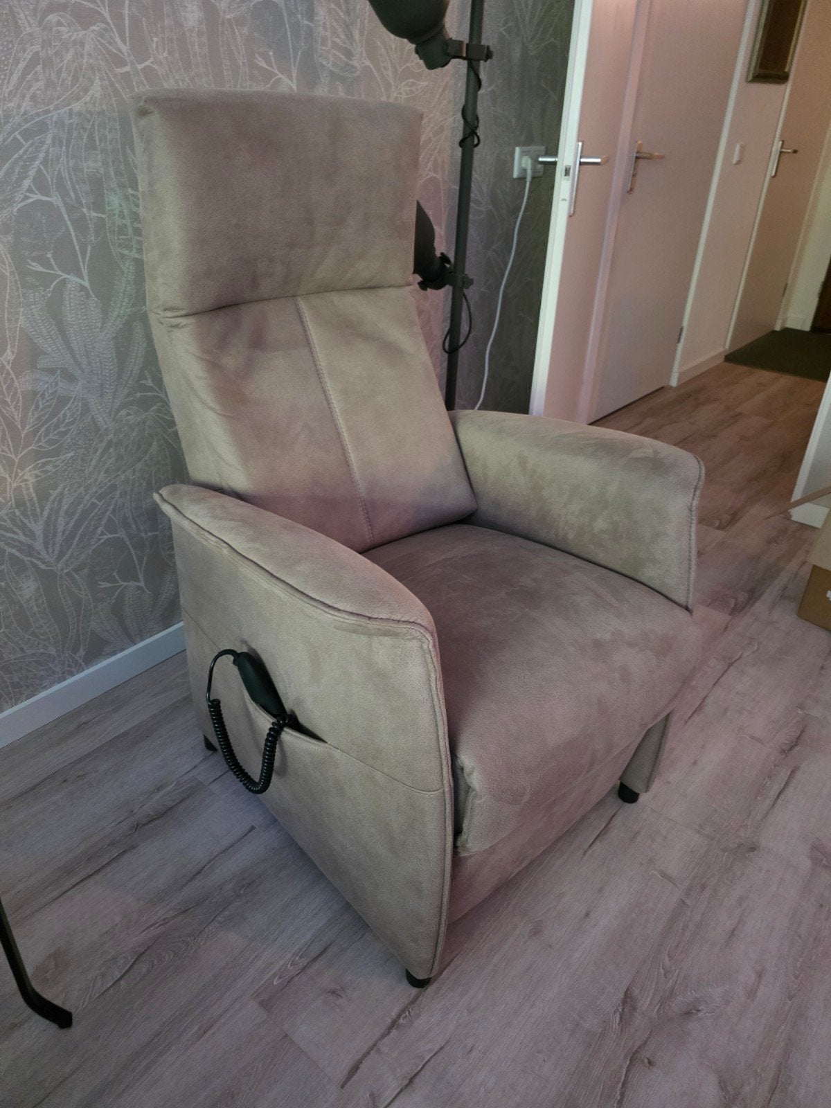 Relaxfauteuil Marcon sta op stoel, Huis en Inrichting, Ophalen, Minder dan 75 cm, 50 tot 75 cm