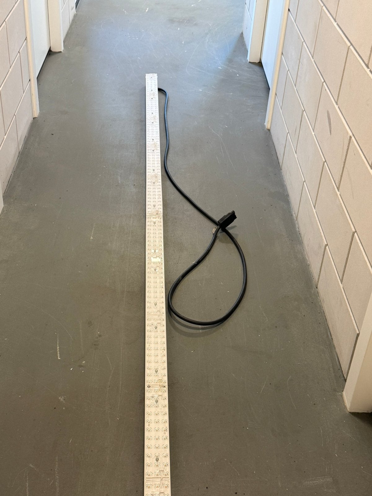 LED lijnverlichting / LED armatuur, Ophalen of Verzenden, Zo goed als nieuw, Minder dan 50 watt