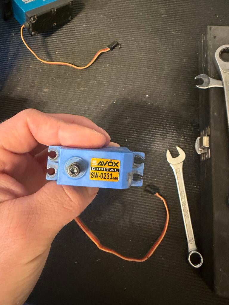 Savox SW-0231MG Gas/Rem Servo voor Bigscale RC Auto's, Overige merken, Gebruikt, Auto, Groter dan 1:32