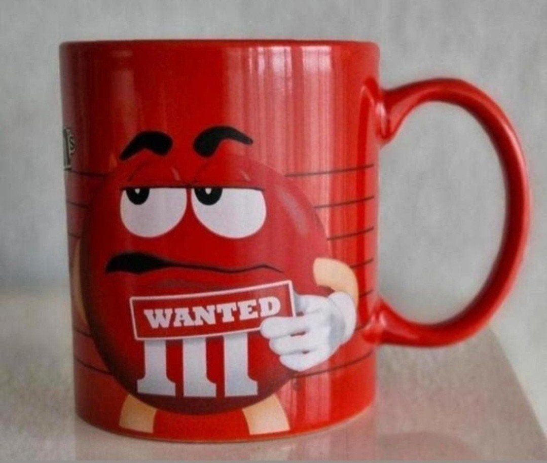 M&M's Wanted Mok - Rode M&M - Keramiek, Gebruikt, Keramiek, Ophalen of Verzenden, Overige stijlen