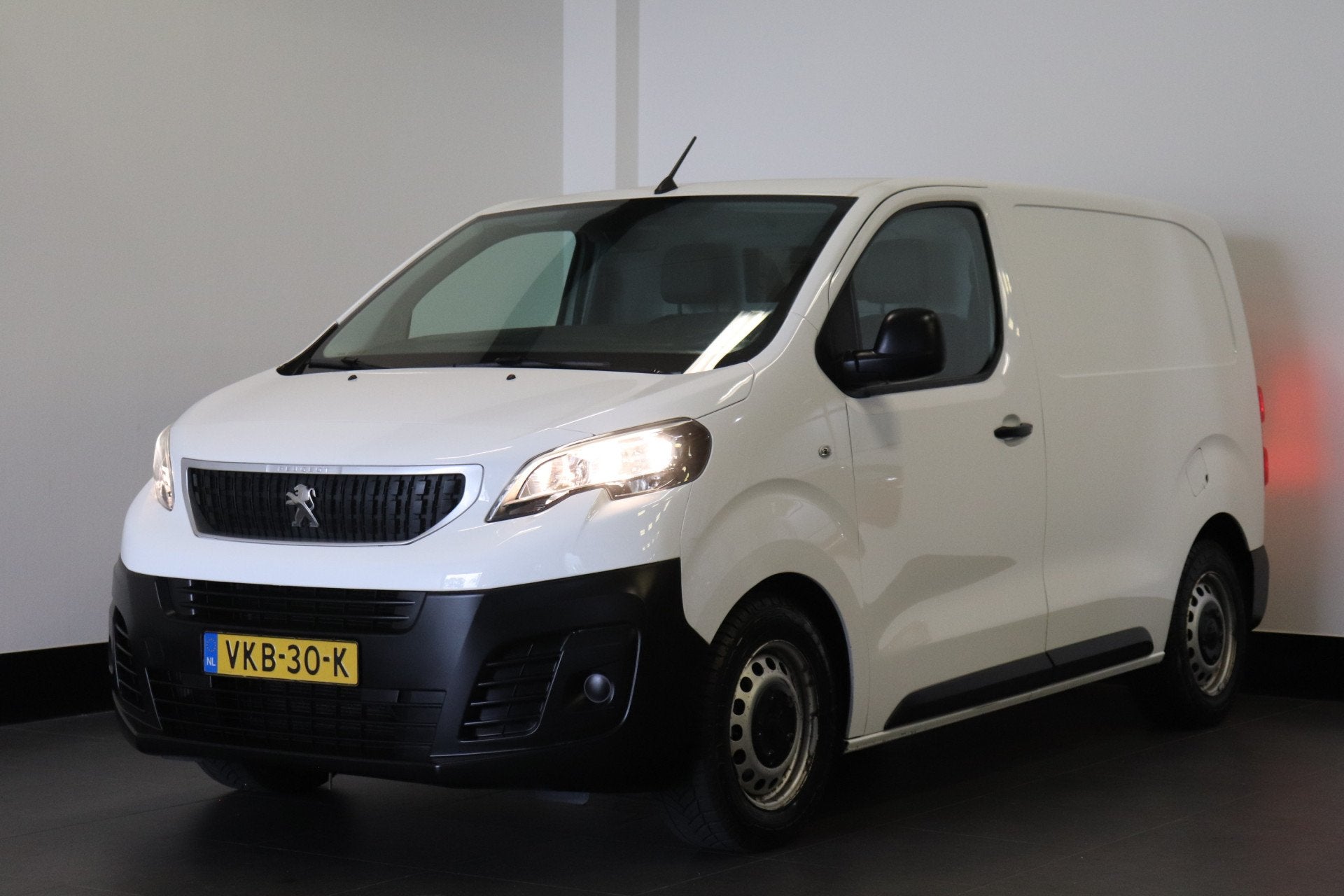Peugeot Expert 2.0 BlueHDI 122PK Automaat EURO 6 - Airco - C, Gebruikt, 4 cilinders, Leder en Stof, Origineel Nederlands