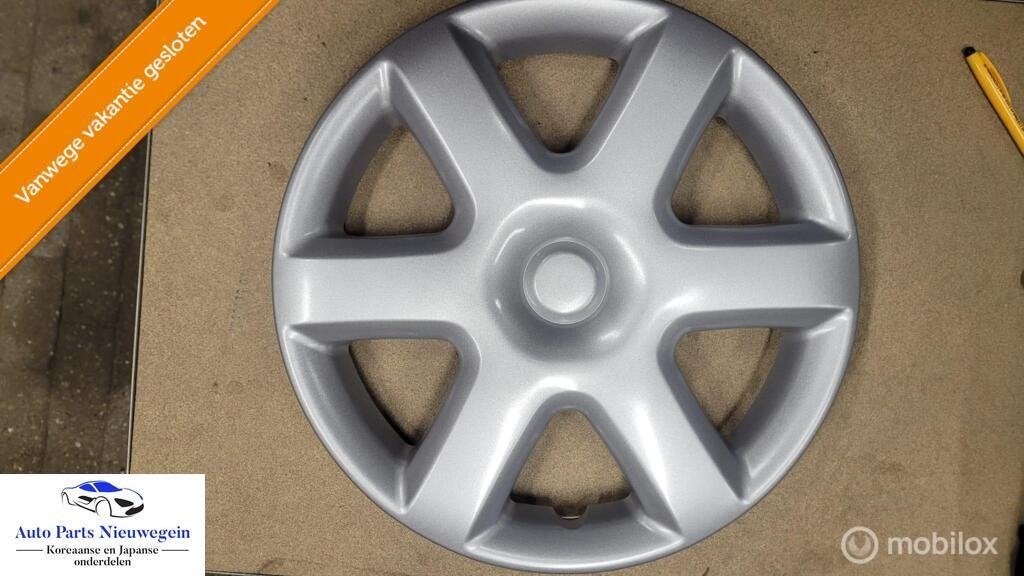 Wieldop origineel 14 Mazda 323  B21M-37-170B, Nieuw, Ophalen of Verzenden