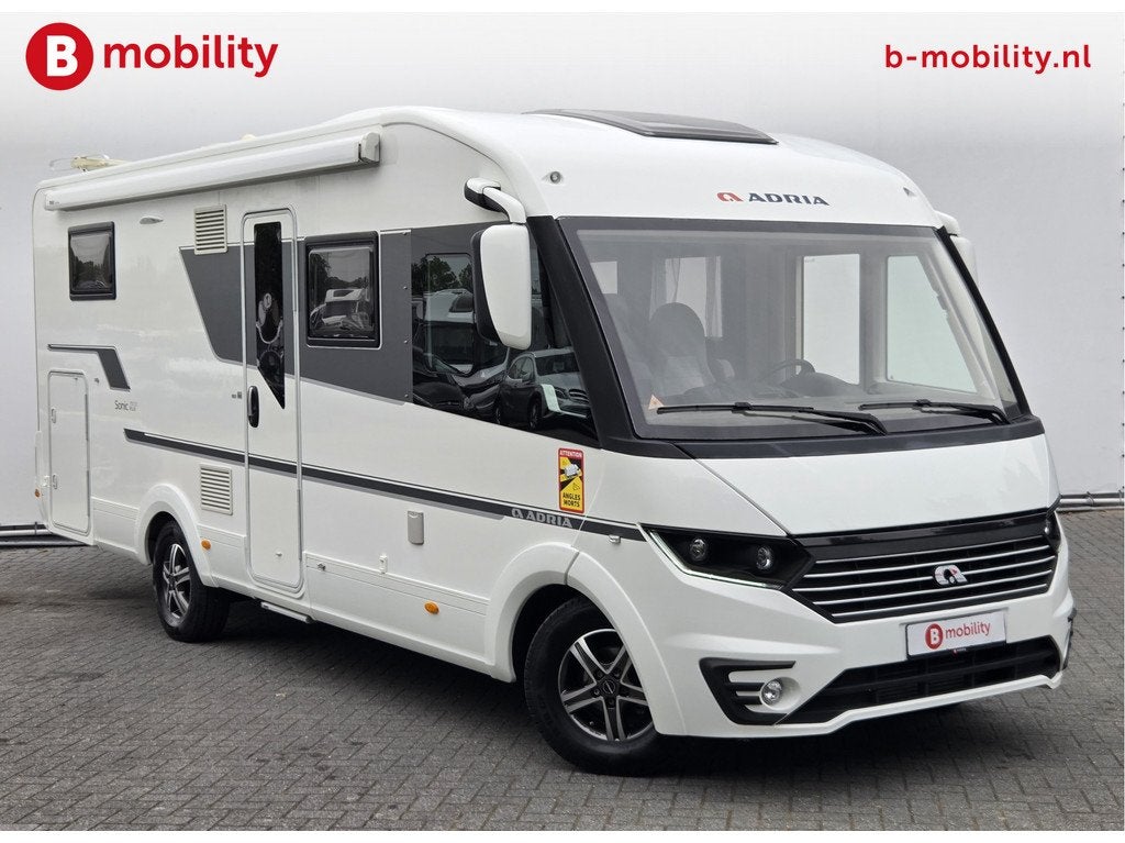 Adria SONIC 700 DC Adria Sonic 700 dc PLUS Bj.2021 Queensbed, Caravans en Kamperen, Campers, Bedrijf, tot en met 4, Integraal