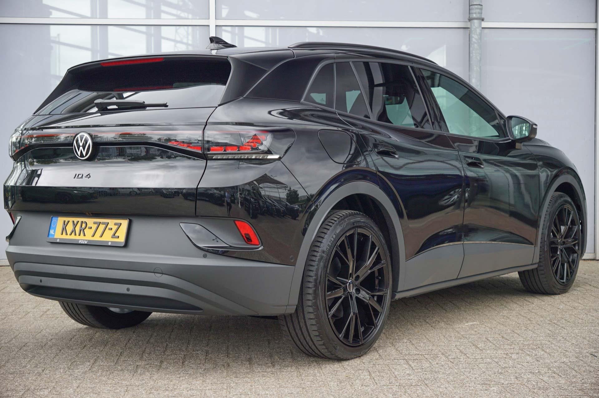 Volkswagen ID.4 286pk Limited Edition Plus 77 kWh | Panorama, Auto's, 12 maanden, Achterwielaandrijving, Zwart, 553 km