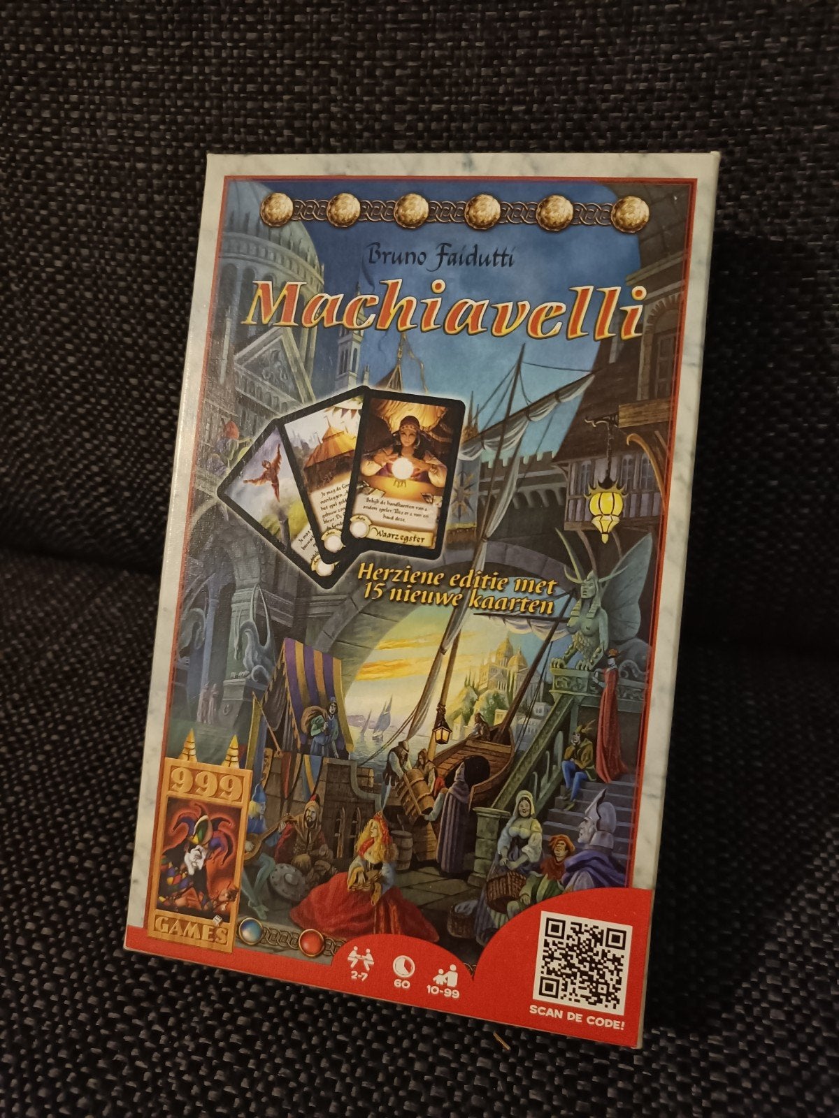 Machiavelli Bordspel - Herzien met 15 Nieuwe Kaarten, Vijf spelers of meer, Ophalen of Verzenden, Zo goed als nieuw, 999 Games