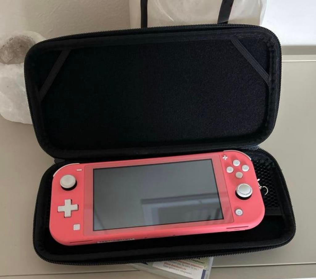 Nintendo lite met beschermhoes, Ophalen, Roze of Coral, Zo goed als nieuw, Met beschermhoes of tas