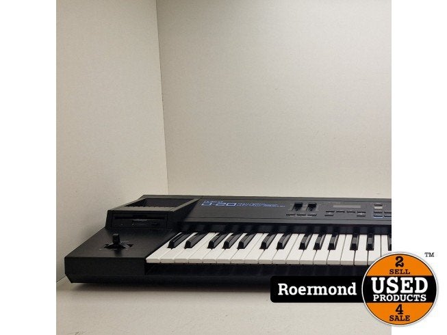 Roland D-20 Synthesizer + Stand + Case, Roland, Gebruikt, Support@roland.com, 10910 Culver Blvd
Culver City, CA 90230
USA
