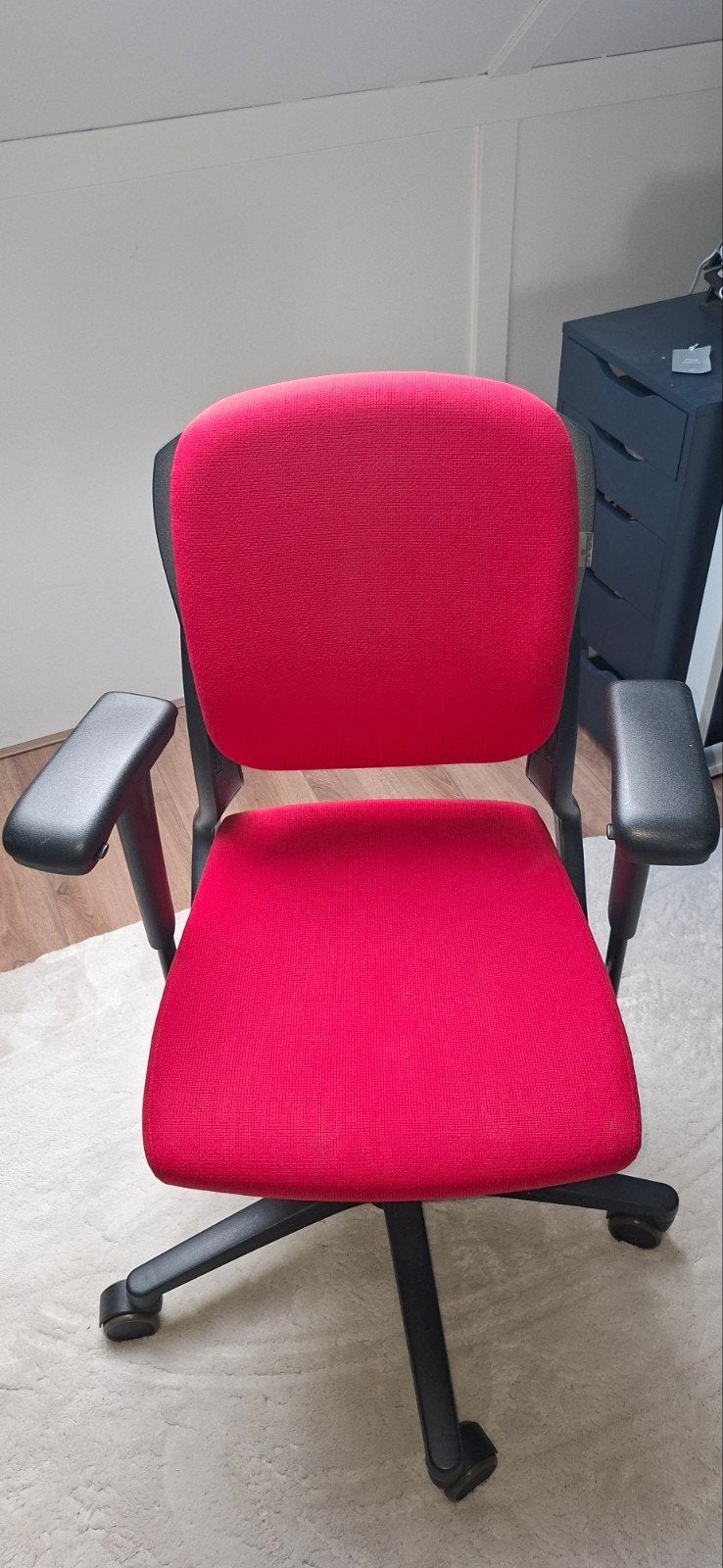 Ahrend 230 Bureaustoel Rood - Ergonomisch en Comfortabel, Ophalen, Gebruikt, Bureaustoel, Rood