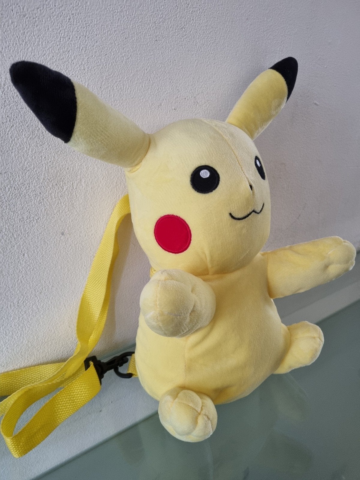 Orig,Pokémon,PIKACHU RUGTASKNUFFEL,36cm,Label,Nieuw!, Overige merken, Geel, Overige typen, Met label