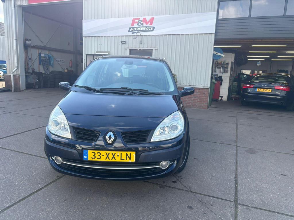 Renault Grand Scénic 2.0-16V Tech Line 7p. Cruise, clima, p, Voorwielaandrijving, 1998 cc, 135 pk, Gebruikt