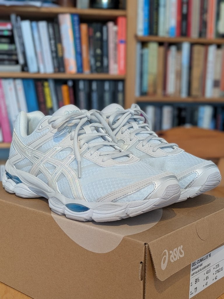 Asics Gel-Cumulus 16 'Airy Blue/Glacier Grey', Wit, Nieuw, Ophalen of Verzenden, Sneakers of Gympen