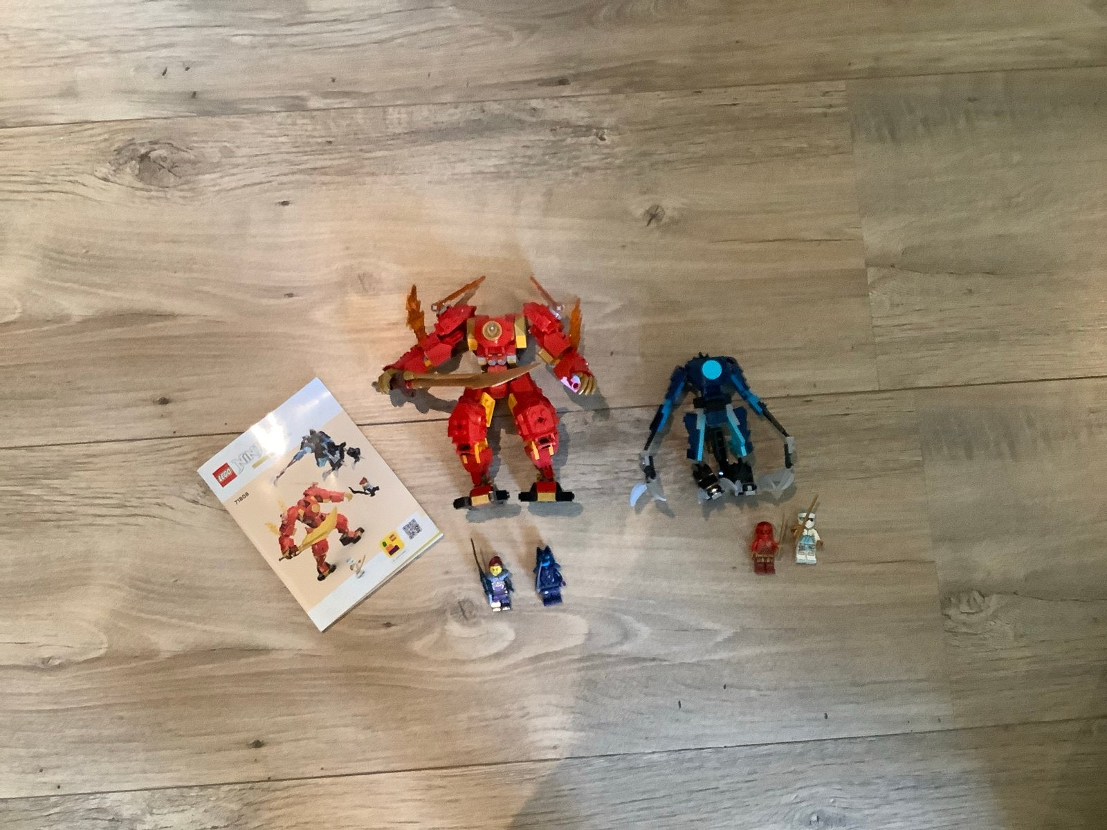 LEGO Ninjago 71808 Kai's Vuurmecha en Cole's Aardmecha, Lego, Ophalen of Verzenden, Zo goed als nieuw, Compleet