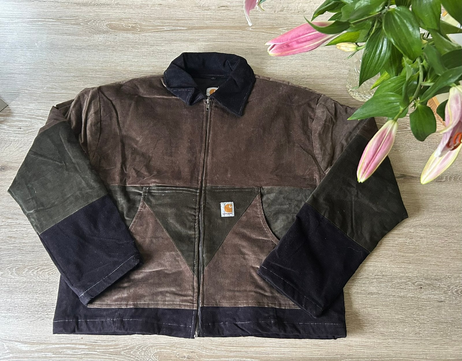 Unieke Carhartt Reworked Patchwork Jas Corduroy – Maat M, Verzenden, Zo goed als nieuw, Maat 48/50 (M), Bruin