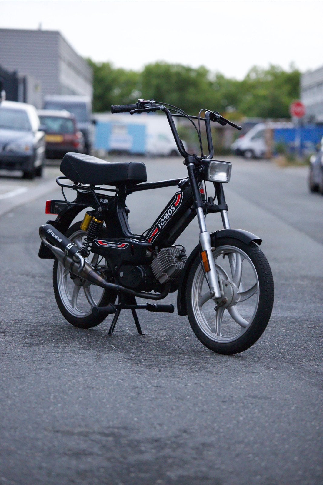 Tomos – Compleet opnieuw opgebouwd, Ophalen, Maximaal 45 km/u, Zo goed als nieuw, 2 versnellingen