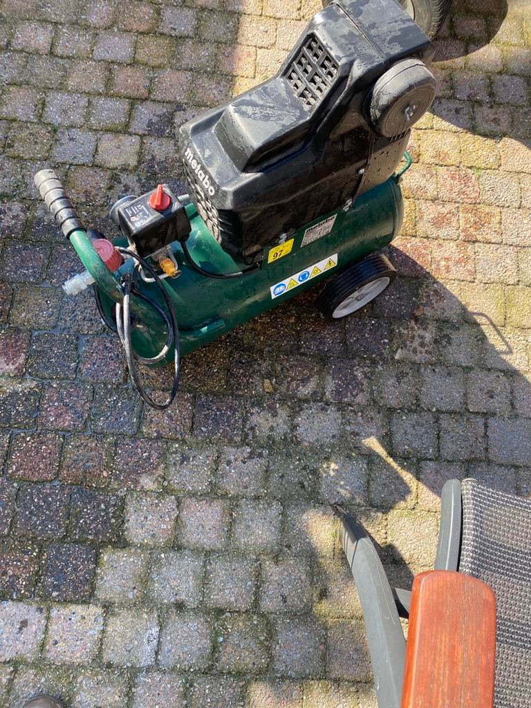 Compressor metabo basic 250-24wof, Doe-het-zelf en Verbouw, 100 liter of meer, Ophalen of Verzenden
