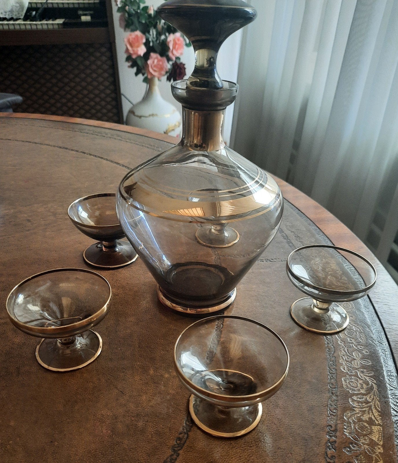 Vintage karaf met glaasjes - Amberkleurig glas, Ophalen