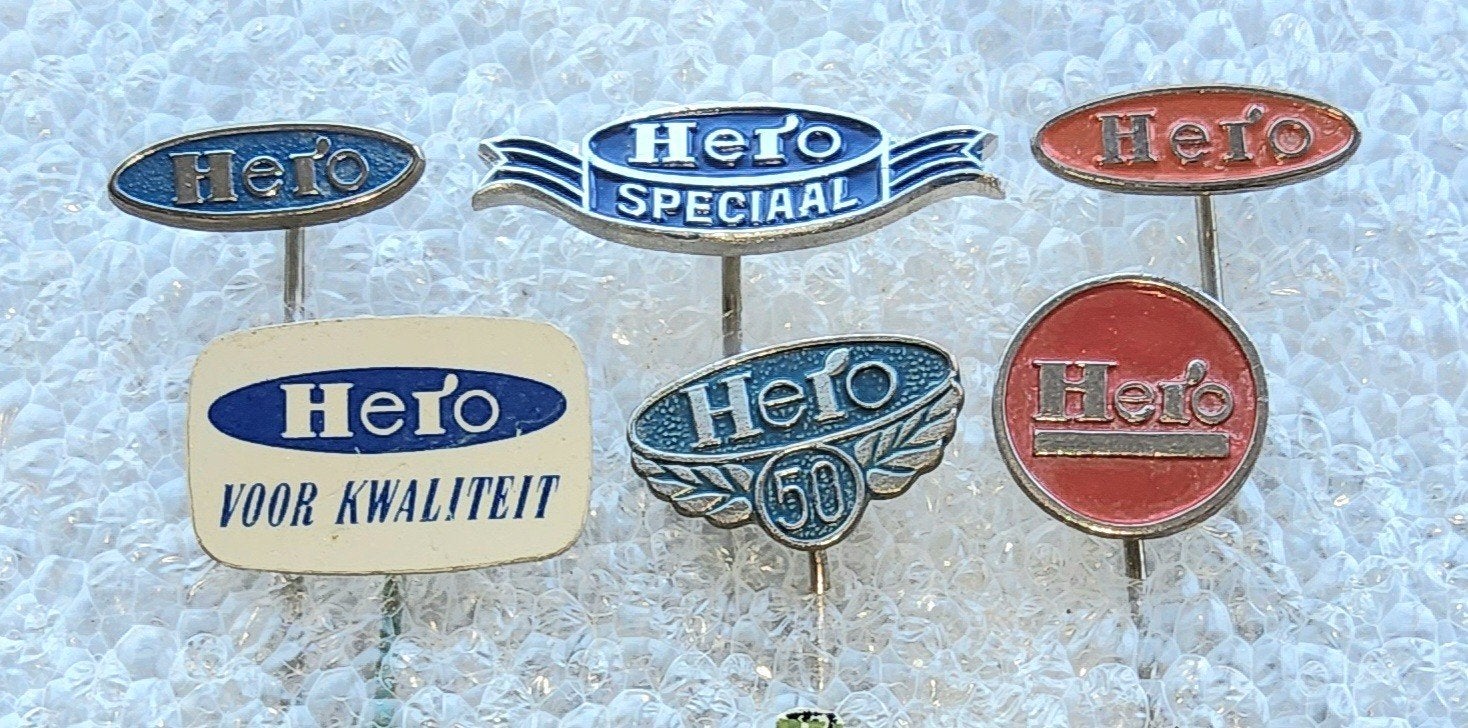 6 Vintage Hero Speldjes - Diverse Ontwerpen, Verzamelen, Speldjes, Pins en Buttons, Ophalen of Verzenden, Gebruikt, Merk, Speldje of Pin