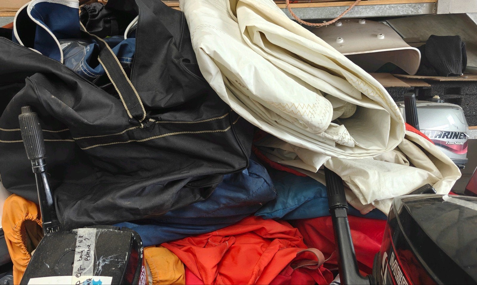 scheepszeilen, zeilen in zakken, Ophalen, Minder dan 15 m²