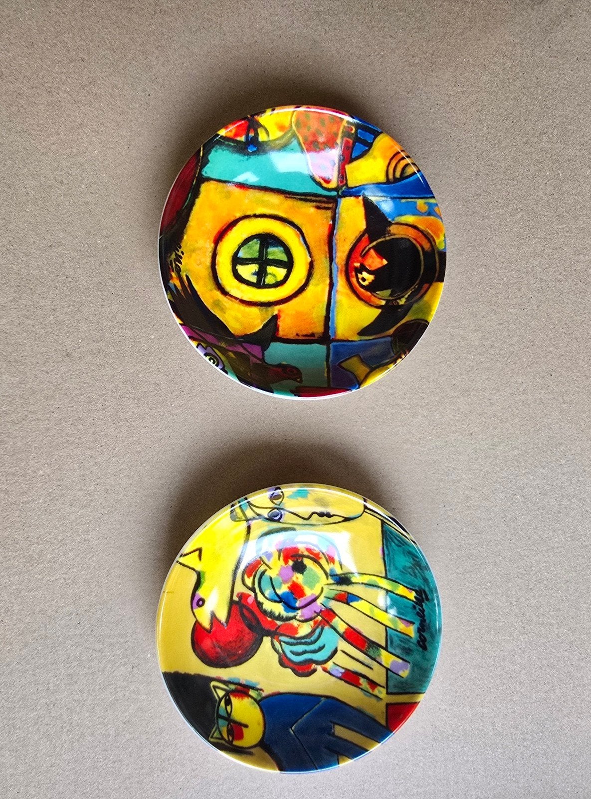 2 Corneille schaaltjes uit 2001, 12 cm, Ophalen of Verzenden