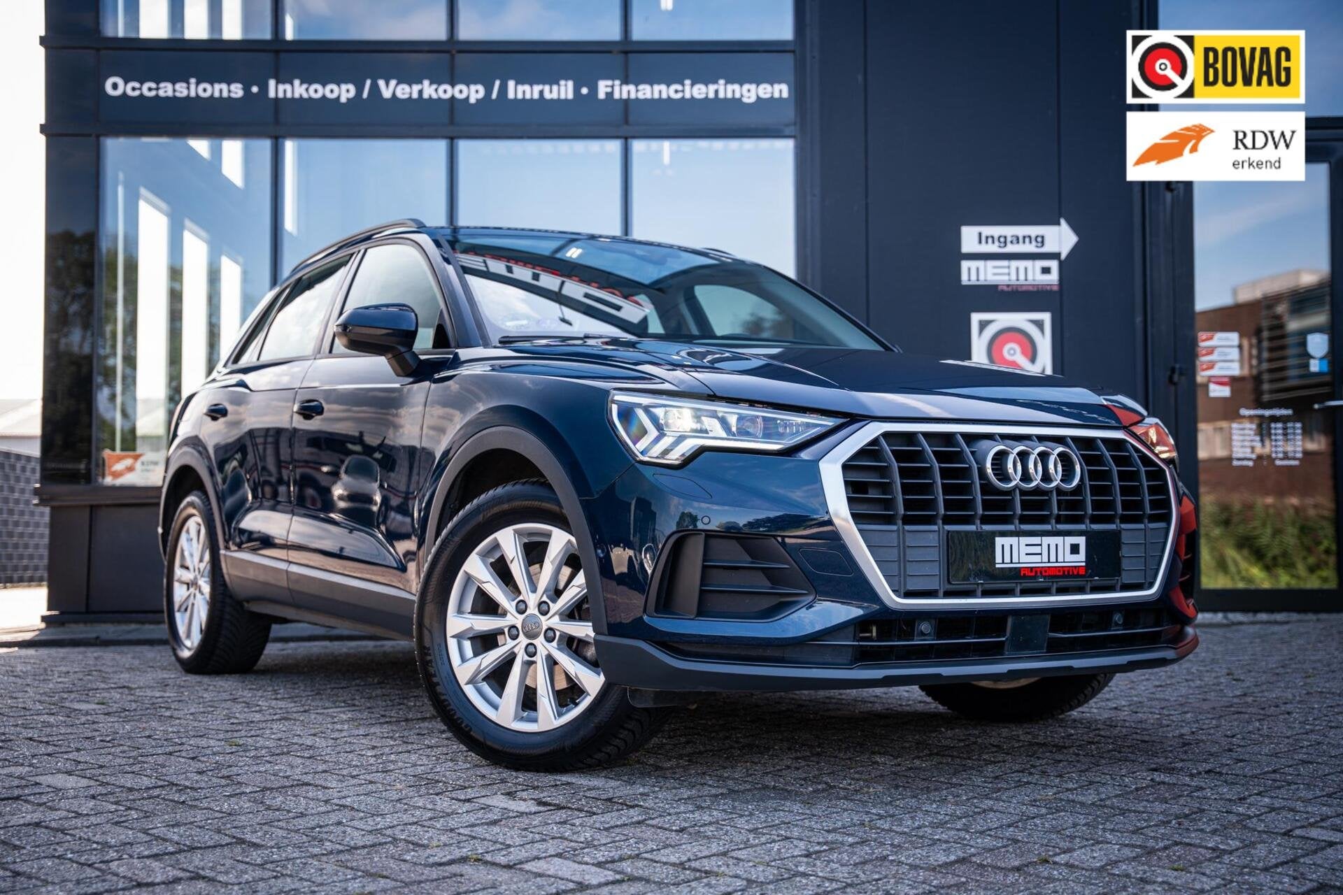 Audi Q3 35 TFSI*VIRTUAL*LED*AUTOMAAT*DODE HOEK*PDC*, Auto's, Audi, Stof, Zwart, 4 cilinders, Blauw
