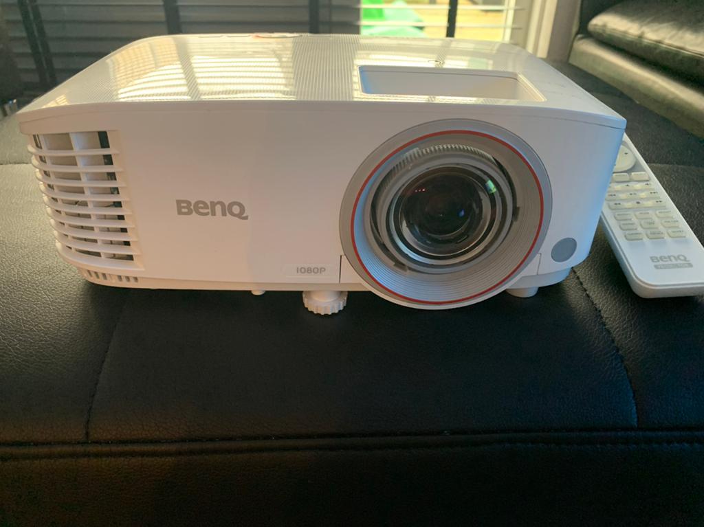 BenQ TH671ST Full-HD/Home Cinema /Short Throw/1080p/3200Ansi, Audio, Tv en Foto, Beamers, Ophalen of Verzenden, Zo goed als nieuw