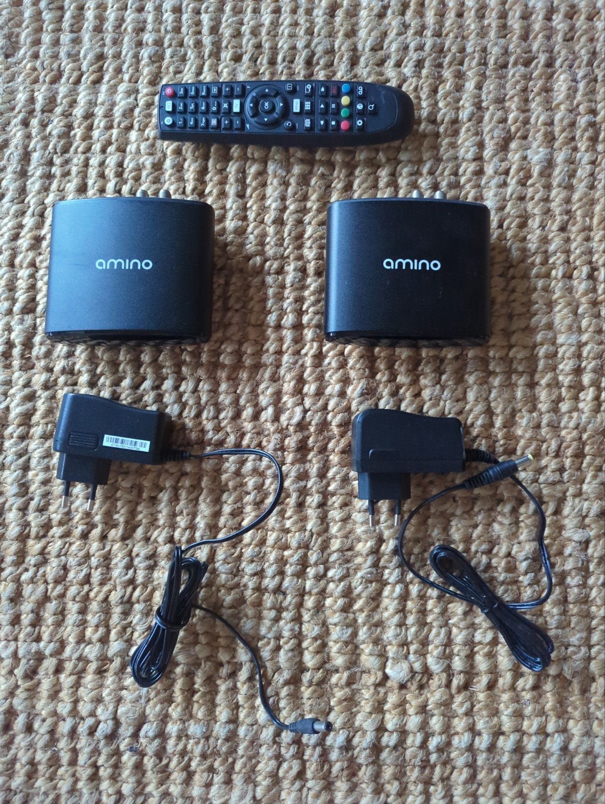 Amino decoders met afstandsbediening en adapters, Ophalen of Verzenden, Gebruikt, Decoder