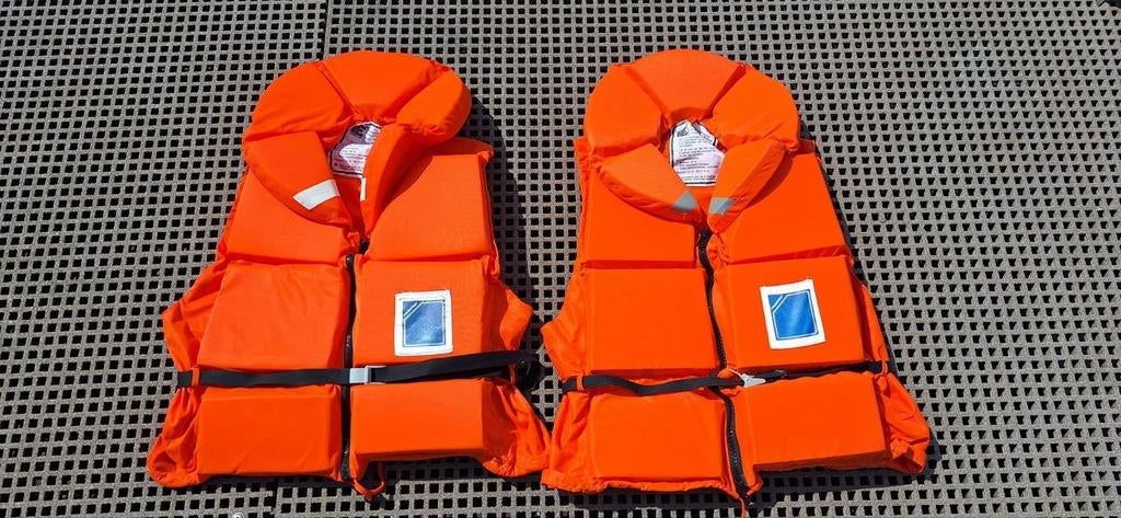 2x Reddingvesten voor personen 60-80 kg, Watersport en Boten, Ophalen, Gebruikt, Overige typen