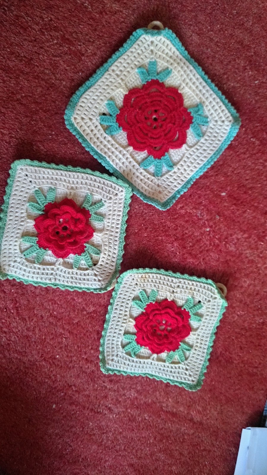 3 Vintage Gehaakte Pannenlappen met Rozenmotief, Ophalen of Verzenden, Natuurlijk materiaal, Meerkleurig, Overige typen