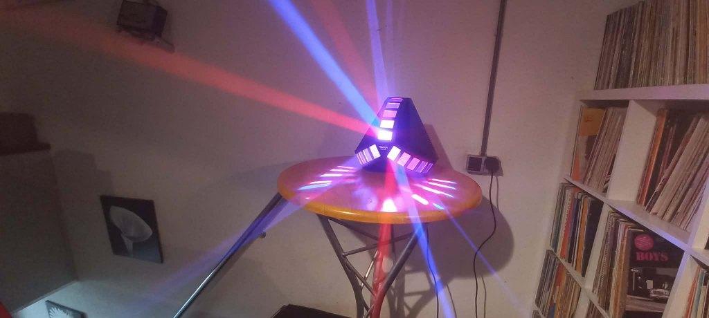Mooi AYRA TDC 33 LED bewegend lichteffect, Muziek en Instrumenten, Licht en Laser, Zo goed als nieuw, Licht, Geluidgestuurd, Kleur