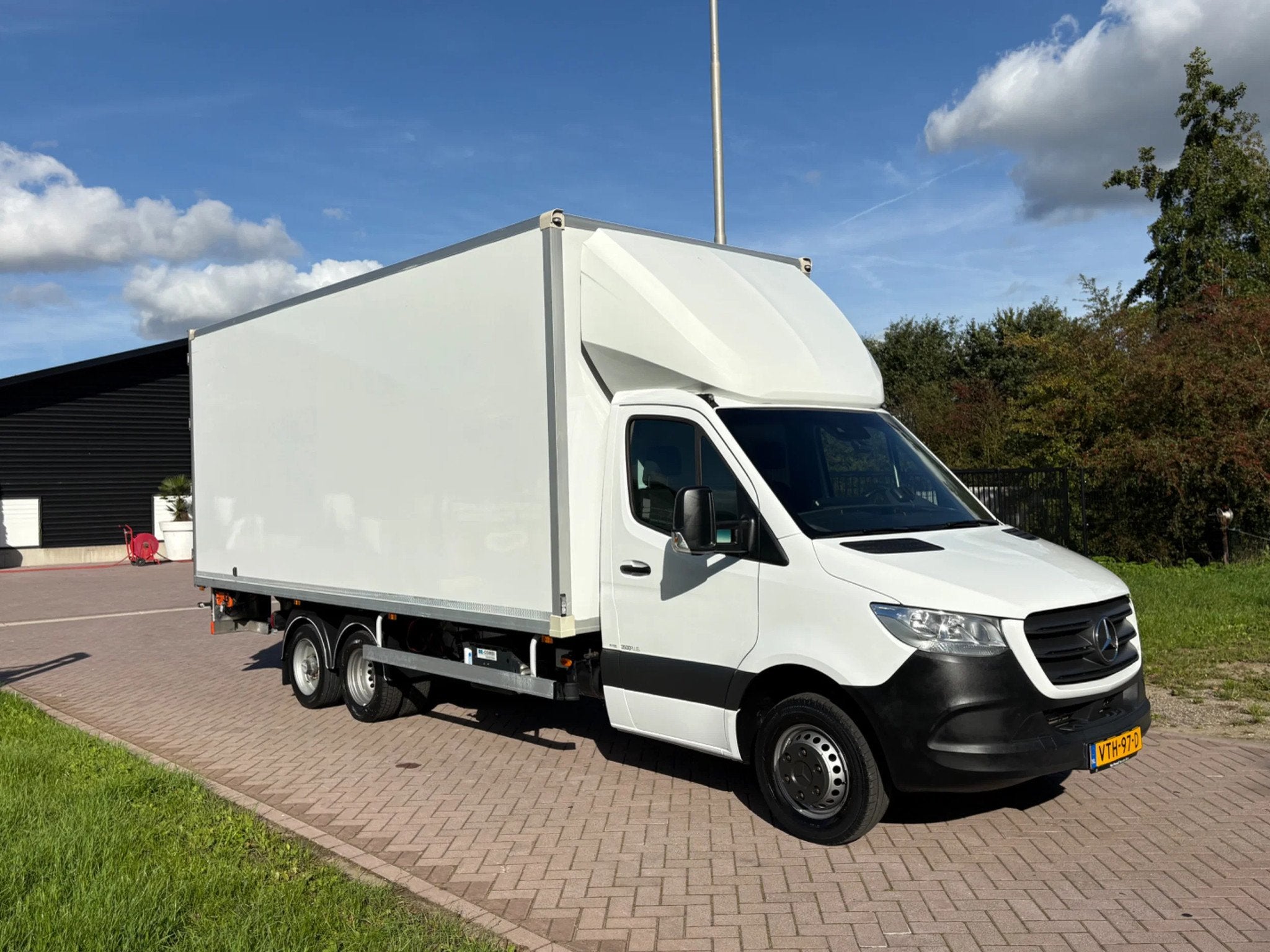 Mercedes-Benz Sprinter 515 Clixtar 7 ton MET LAADKLEP 750 KG, Auto's, Gebruikt, Euro 6, 4 cilinders, 150 pk