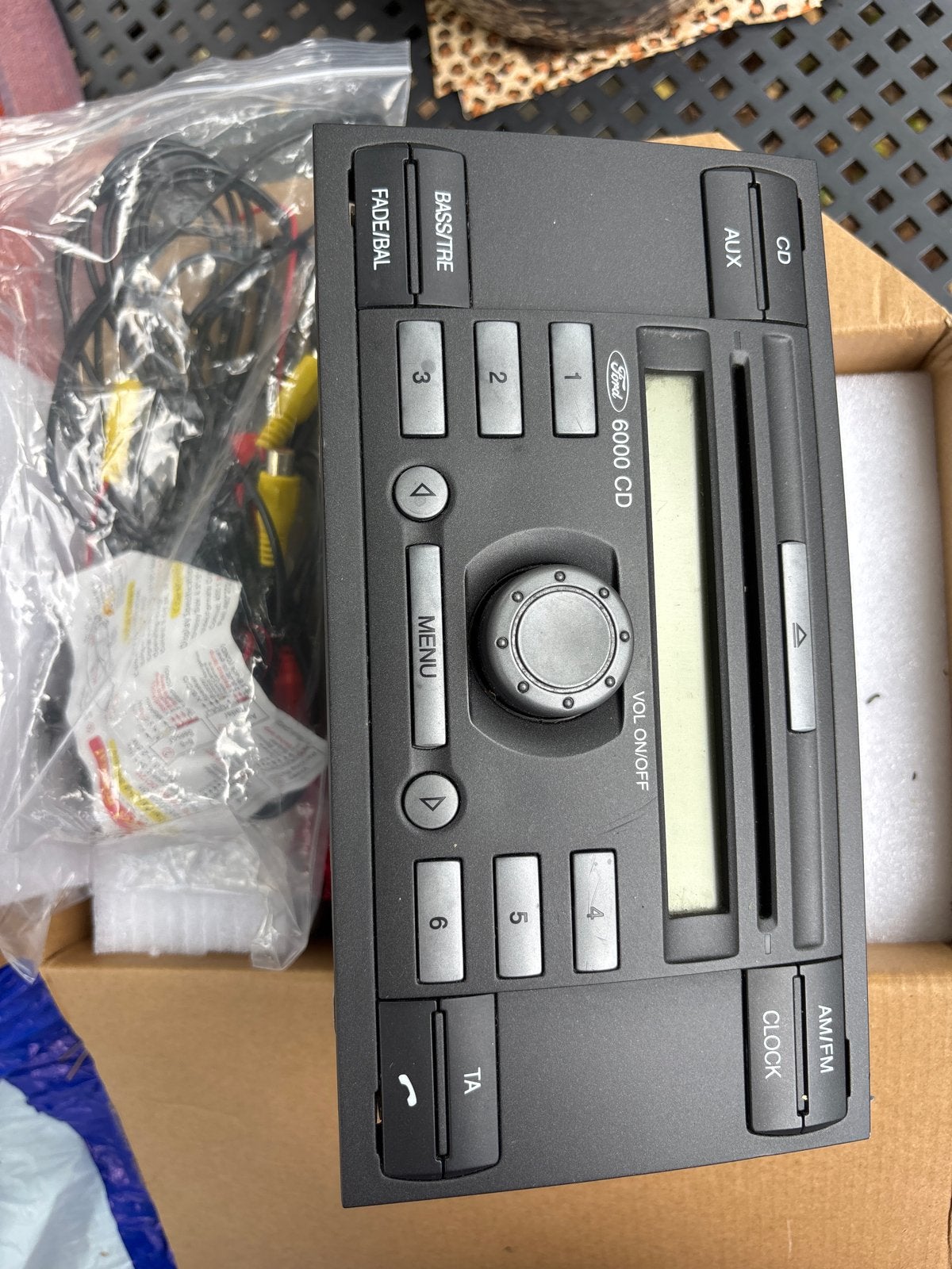 Ford 6000 CD Autoradio met AUX-ingang, Auto diversen, Autoradio's, Ophalen, Zo goed als nieuw