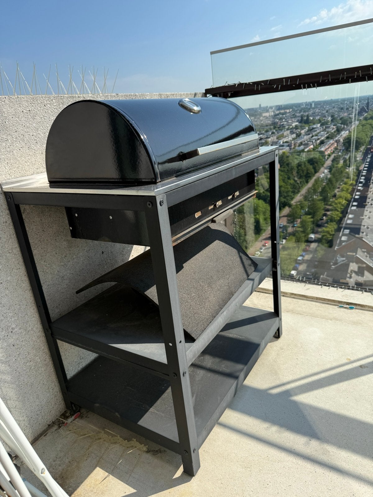 IKEA barbecue met handige planken, Ophalen, Gebruikt