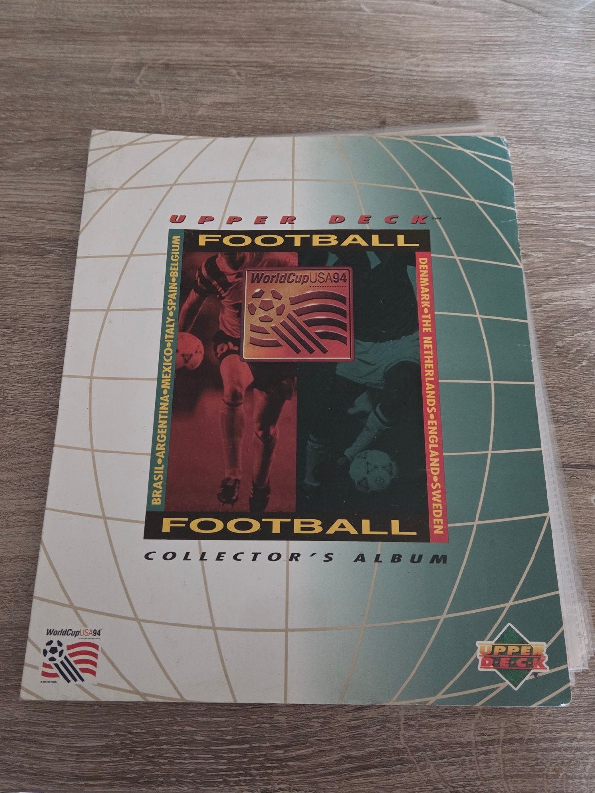 Upperdeck World Cup USA 94 wk 1994 map met voetbalplaatjes, Ophalen of Verzenden, Gebruikt, Buitenlandse clubs, Poster, Plaatje of Sticker
