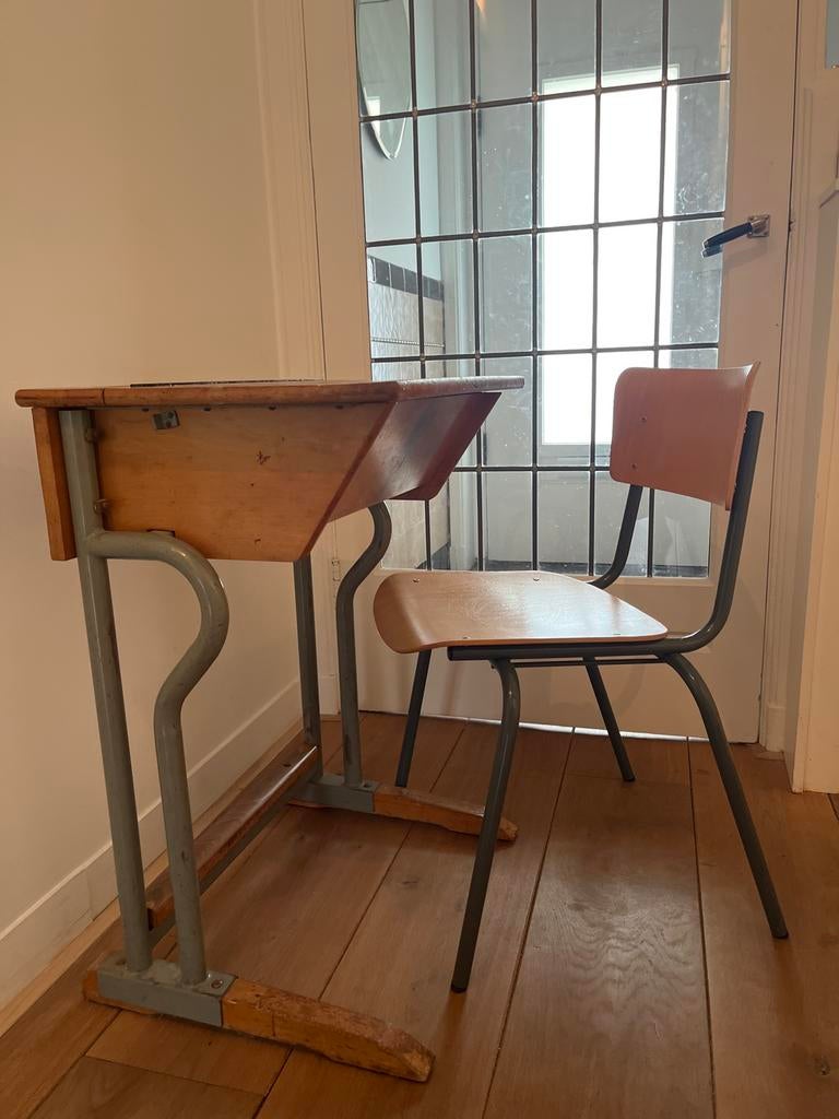 Vintage schoolbankje met stoel - Retro kinderbureau, Ophalen of Verzenden