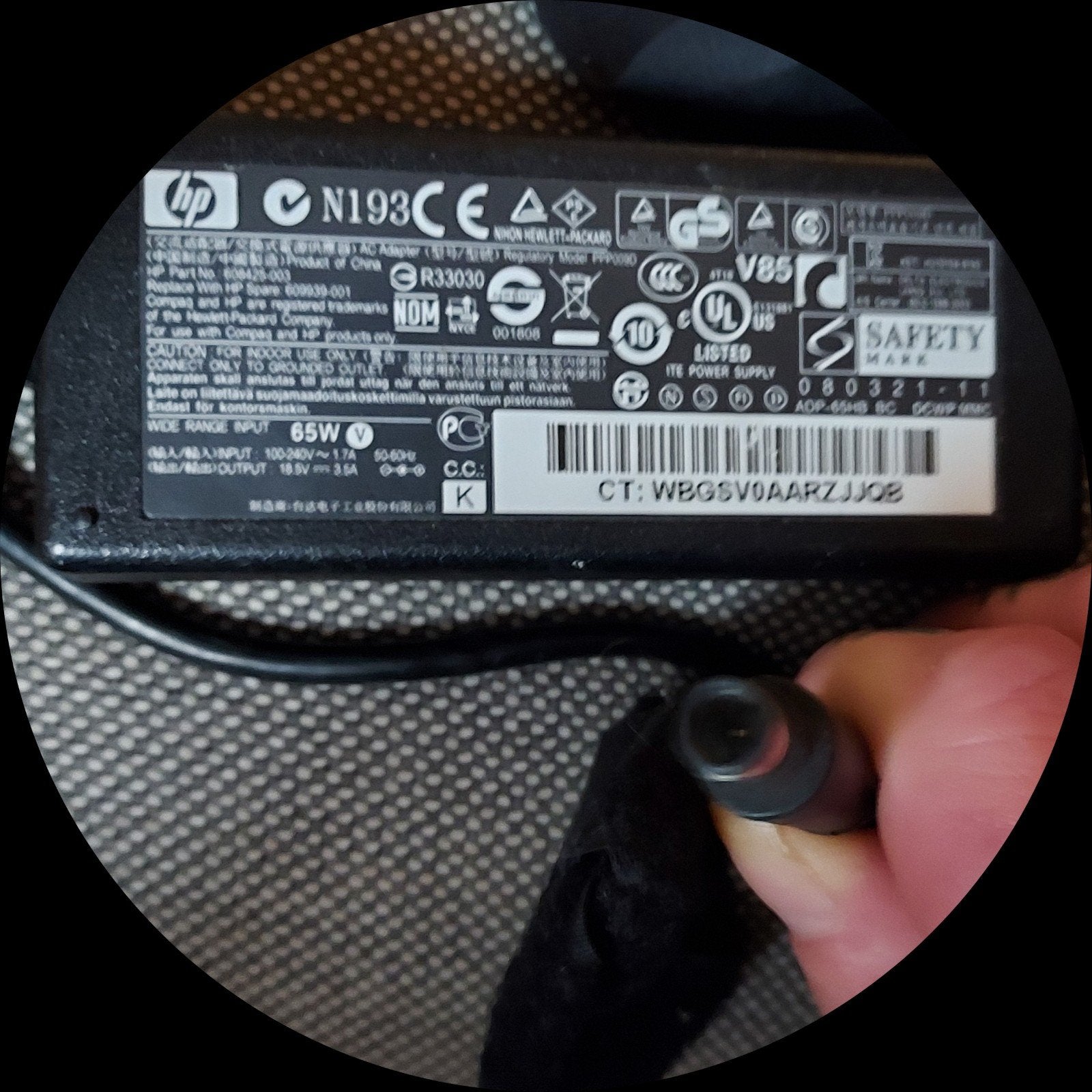 Hp oplader, Ophalen of Verzenden, Zo goed als nieuw