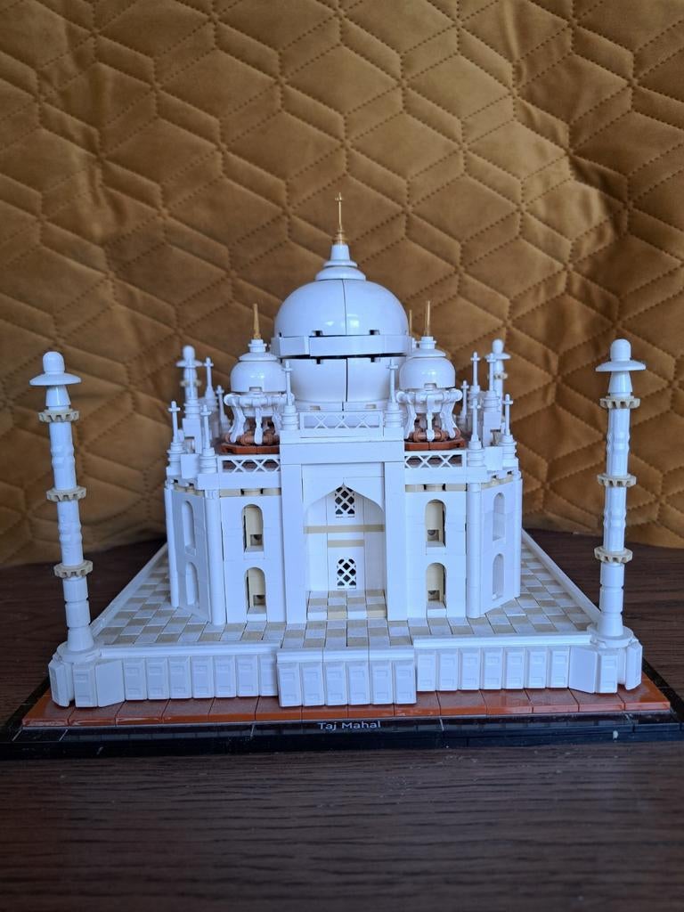 LEGO 21056

 Taj Mahal, Ophalen of Verzenden