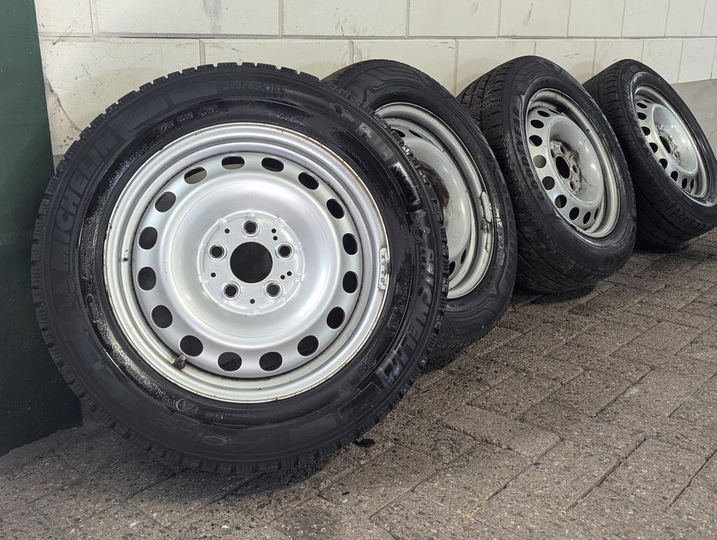 4X W447 Mercedes Vito NIEUWE WINTERBANDEN + VELGEN 205/65R16, Bestelwagen, 16 inch, Banden en Velgen, All Season