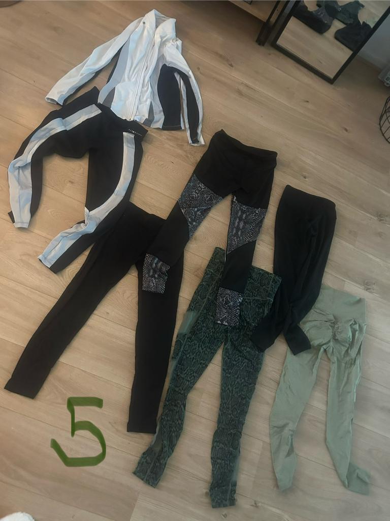 5 zakken kleding (XS-S) voor spotprijs, Ophalen, Zo goed als nieuw, Maat 34 (XS) of kleiner