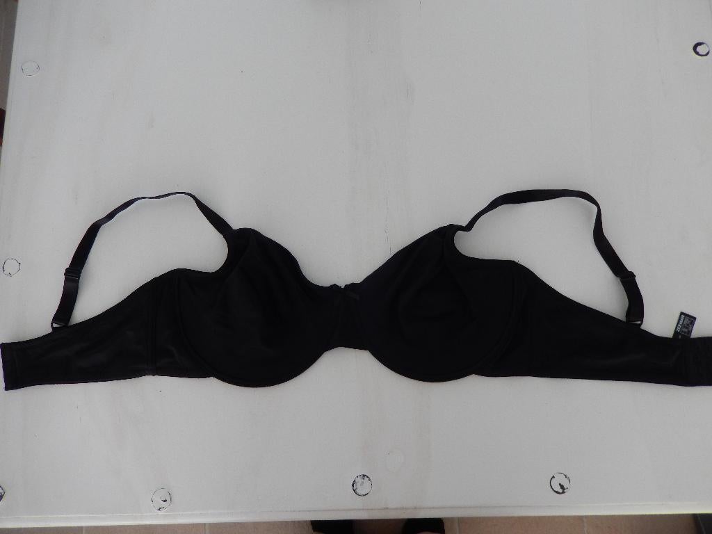 * Nieuw zwarte zeeman beugel bh maat 95e *, Zeeman, Ophalen of Verzenden, Zwart, BH