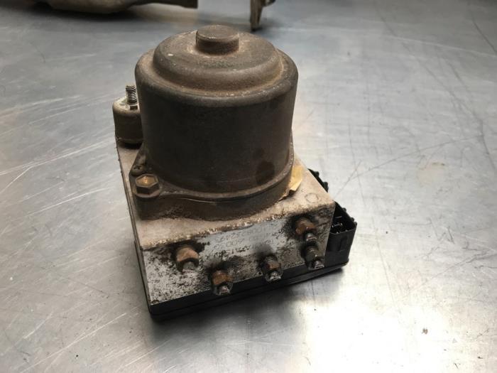 ABS Pomp van een Toyota Landcruiser, Gebruikt, -, -, Ophalen of Verzenden