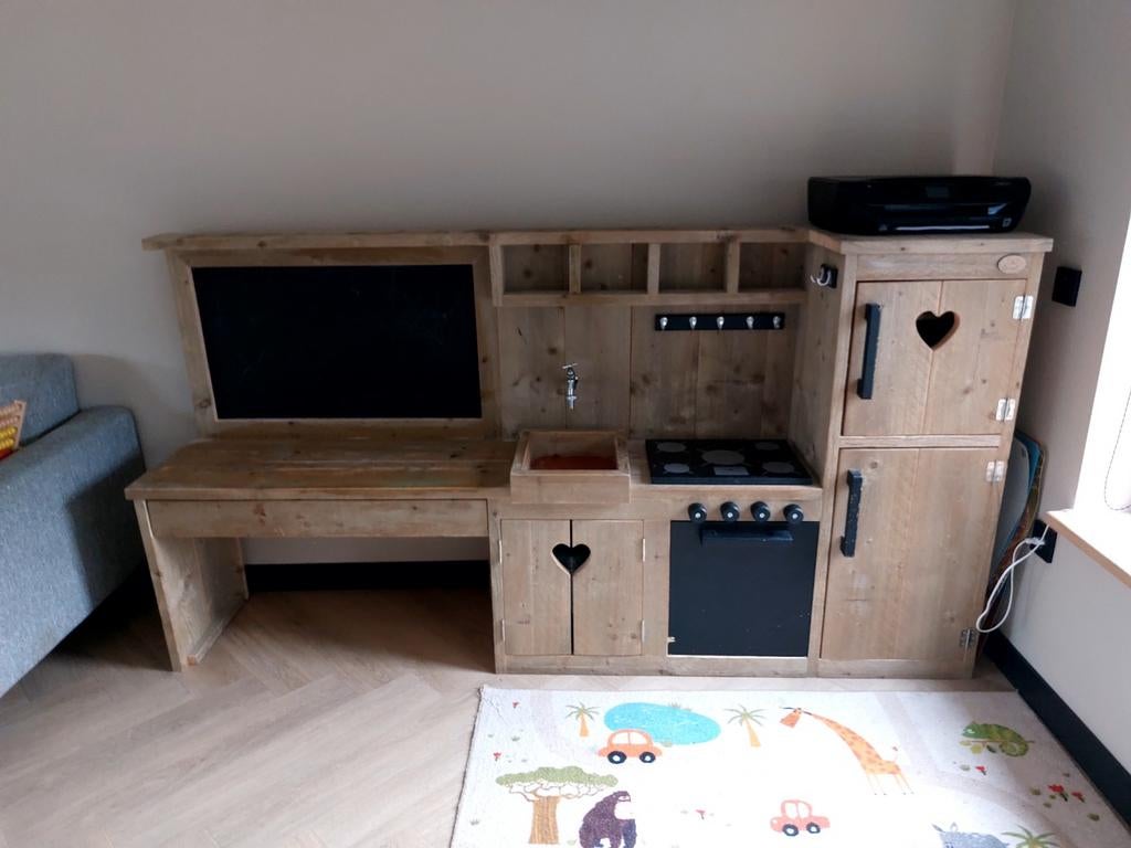 Steigerhouten Speelmeubel met Keuken en Tekentafel 2,20 m, Ophalen, Gebruikt, Hout, Speelkeuken