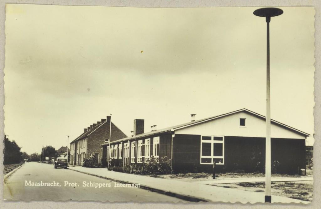 Maasbracht - Prot. Schippers Internaat - afgesneden, Verzenden, 1940 tot 1960, Gelopen, Limburg