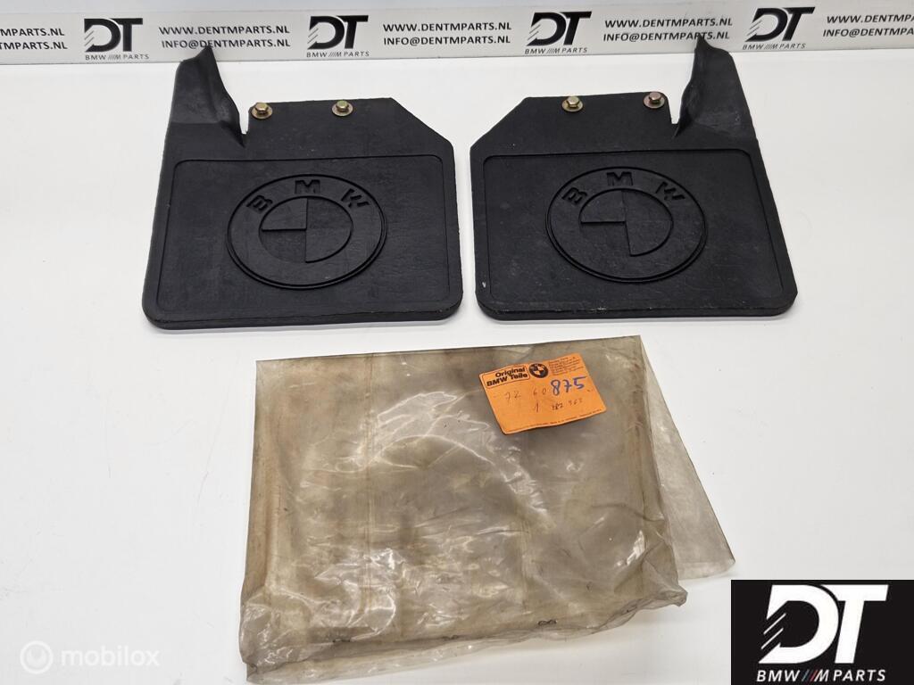 Set mud flaps, front BMW 7-serie E23 72601887363, Auto-onderdelen, Overige Auto-onderdelen, BMW, Nieuw, Ophalen of Verzenden
