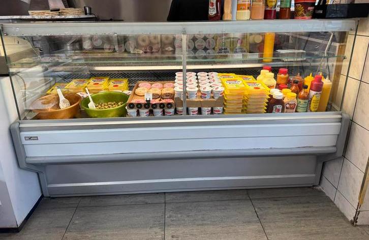 Gekoelde vitrine / toonbank – Horeca, Ophalen, Gebruikt, Koelen en Vriezen