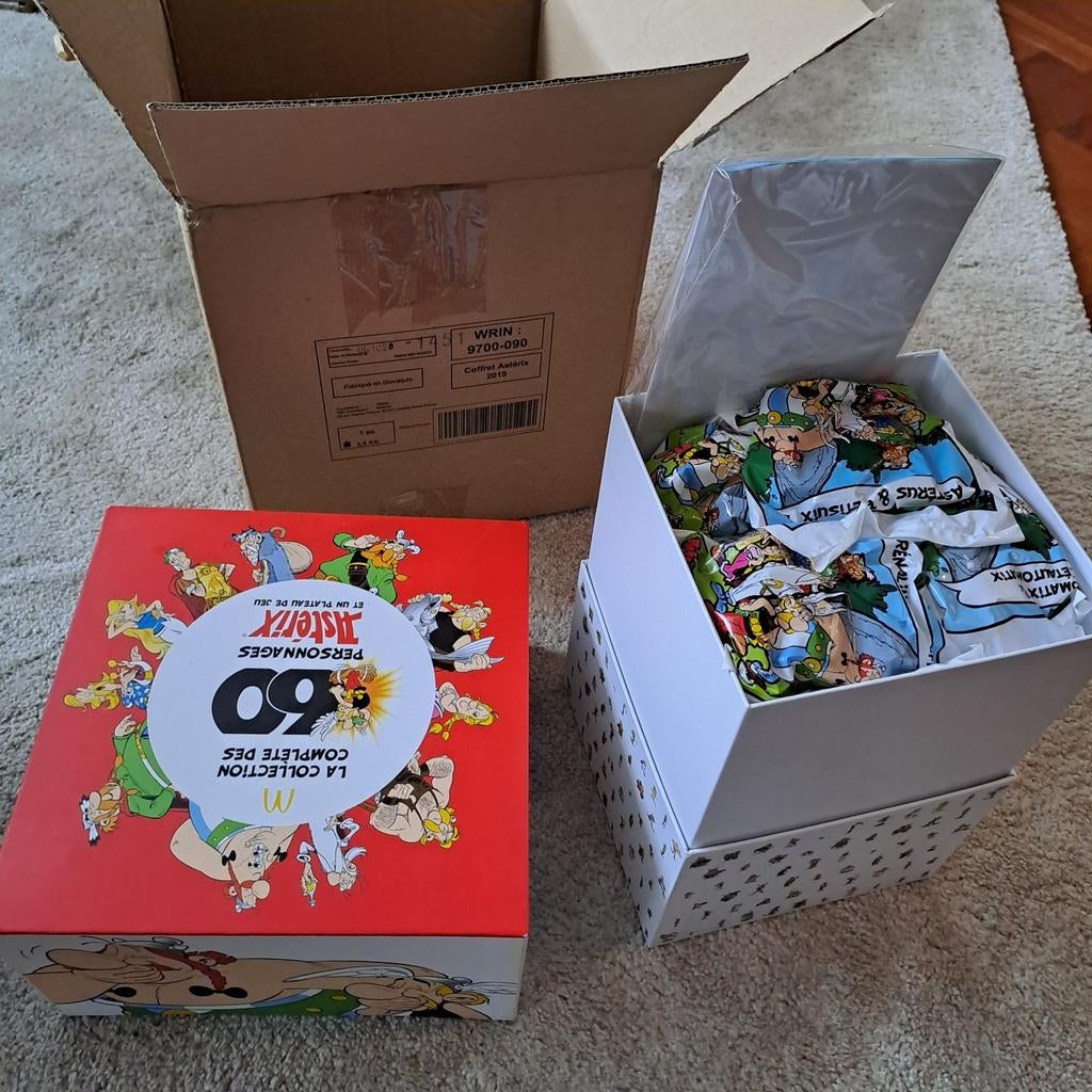 Uniek in NL ! Asterix 60 jaar - Complete set McDonald's 2019, Verzamelen, Stripfiguren, Nieuw, Beeldje of Figuurtje, Asterix en Obelix