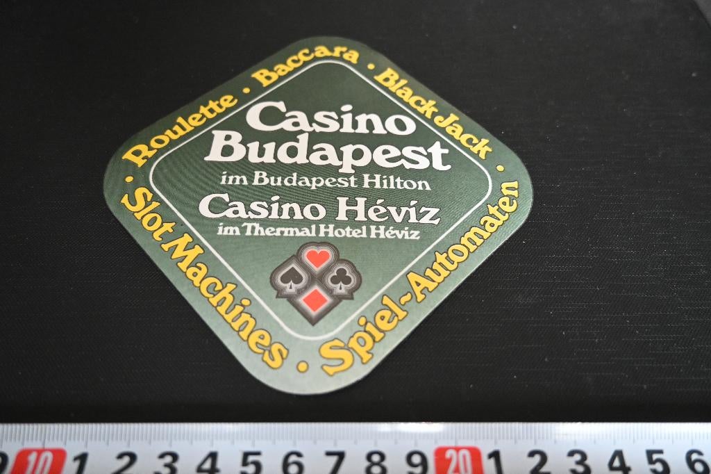 sticker Casino Budapest im Budapest Hilton, Ophalen, Zo goed als nieuw