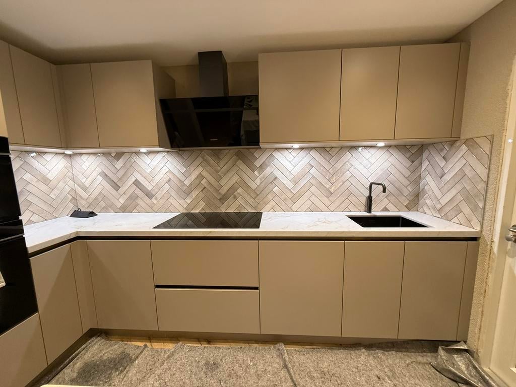 Tegelzetter  badkamers,keukens,toilets,vloeren, Garantie, Mozaïek