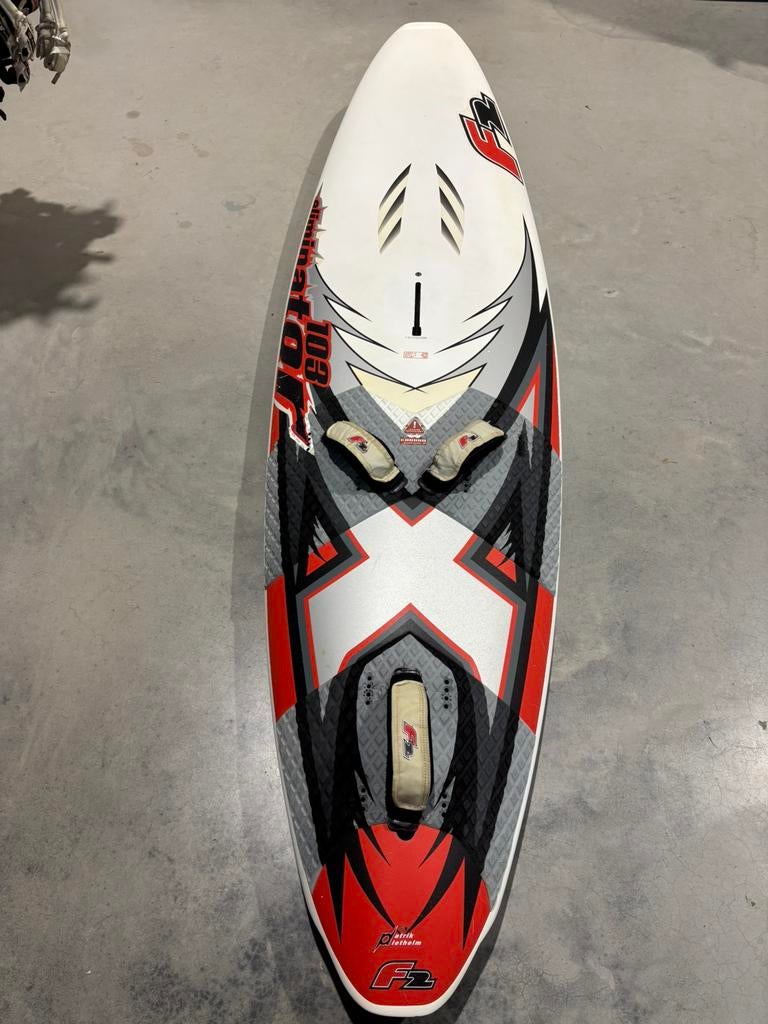 F2 Eliminator - 103L, Watersport en Boten, Windsurfen, Ophalen, Gebruikt, Minder dan 250 cm, Met vin(nen)