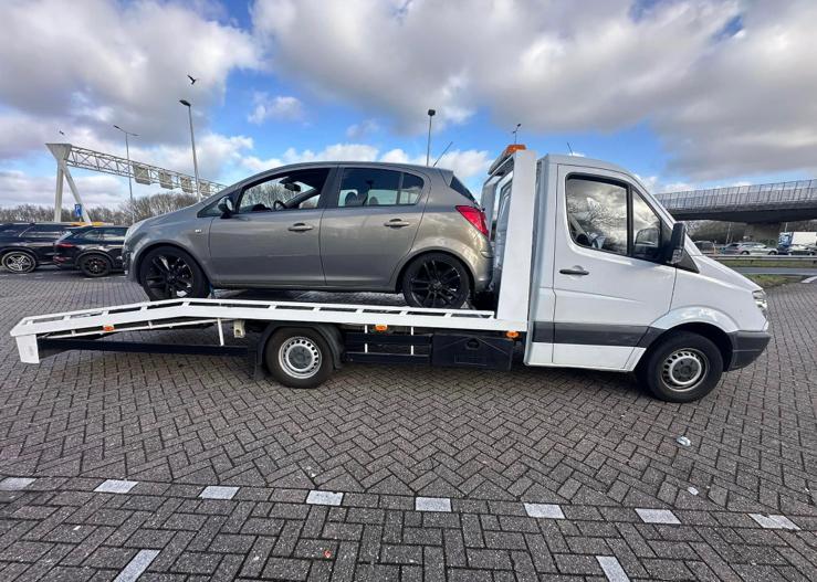 Autotransport Autoambulance sleepdienst sleepwagen pechhulp, Koeriersdiensten