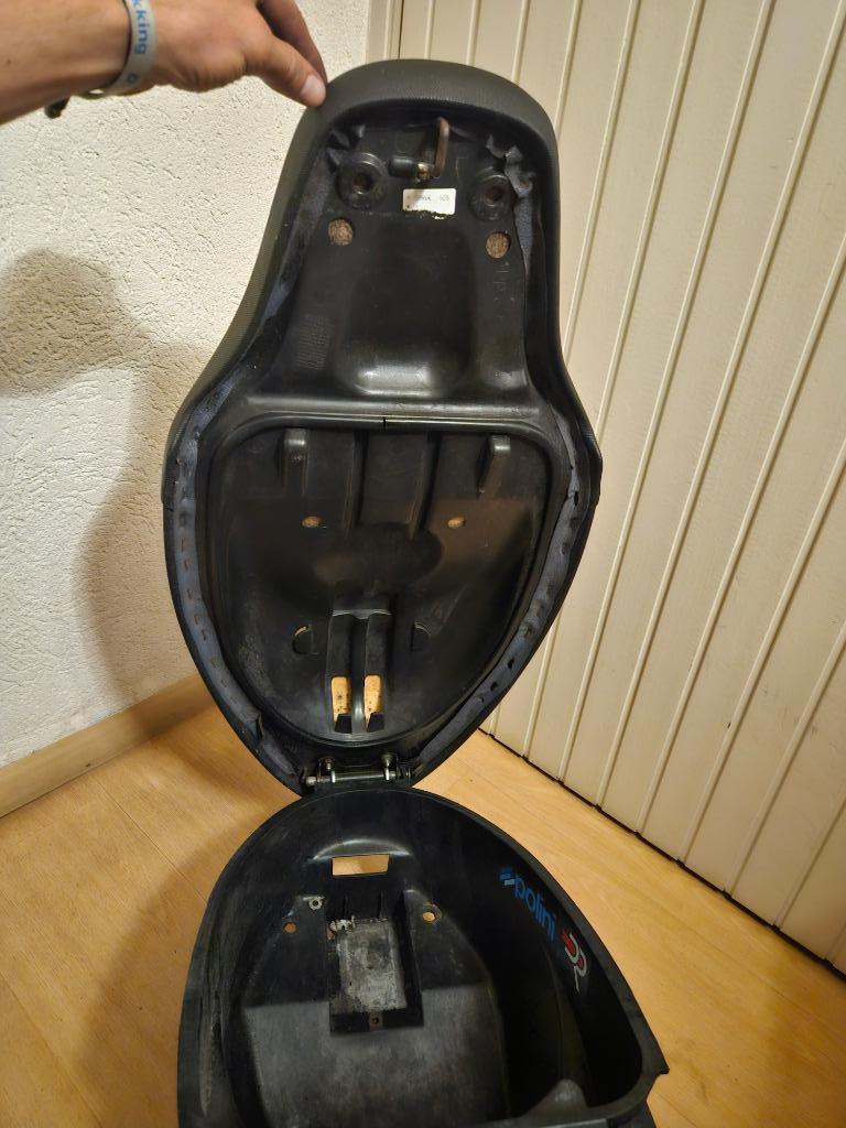 Yamaha Jog RR CS50 Onderdelen Zadel velg uitlaat stuur, Fietsen en Brommers, Brommeronderdelen | Algemeen, G, Yamaha, Uitlaat
